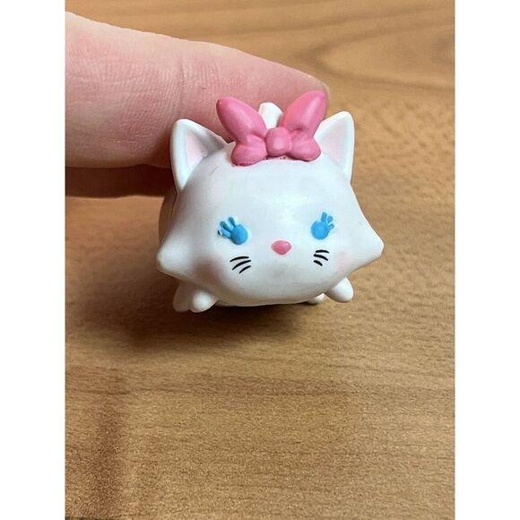 Disney Tsum Tsum Stack Vinyl Aristocats Marie Figure Series 1 - Picture 5 of 7